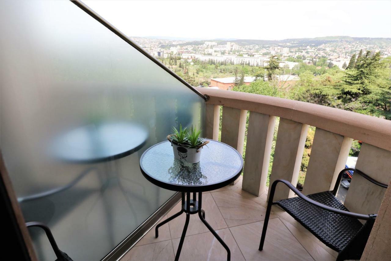 Luxury Aparthotel 5Rooms In Tbilisi Center Esterno foto